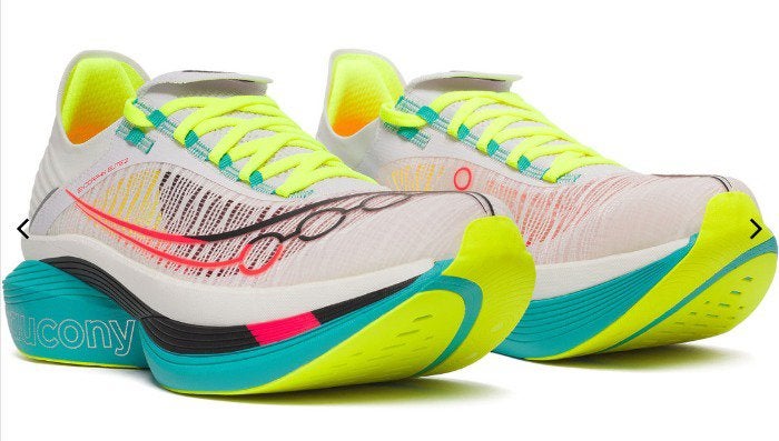 Saucony Endorphin Elite 2 maat 45, Sport en Fitness, Hardloopschoenen, Nieuw, Hardlopen, Saucony