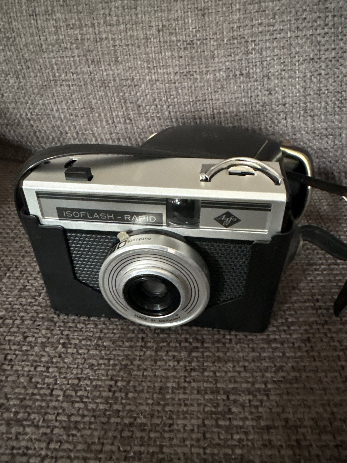 Vintage Agfa Isoflash-Rapid camera met hoesje, Ophalen, Gebruikt, Compact, Overige Merken