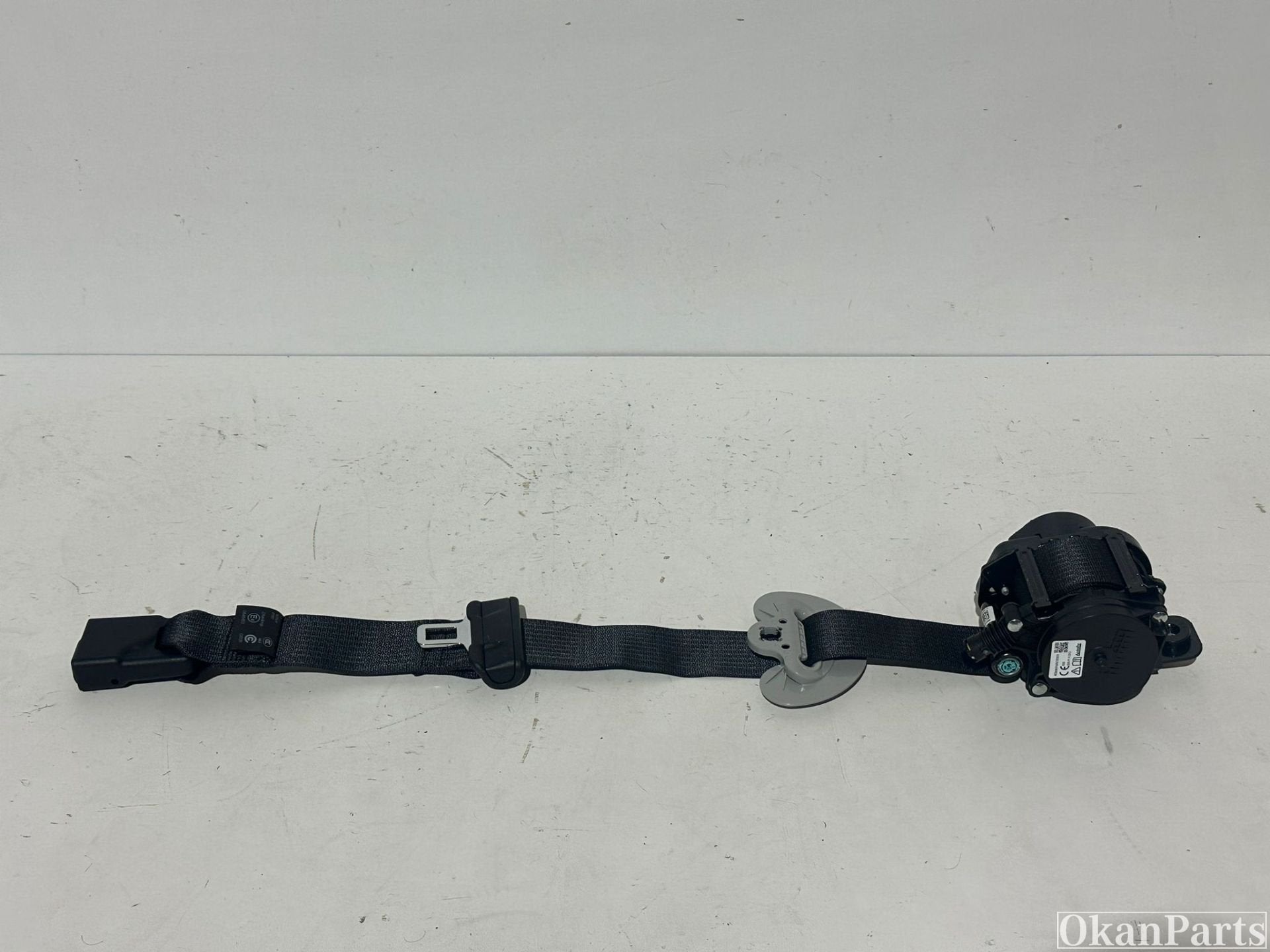 Tesla Model 3 rechter voor gordelspanner rechts 1105822-C1-H