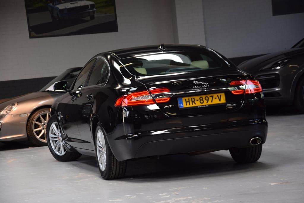 Jaguar XF 2.2D 1ste Eigenaar Org NL auto Bi-Xenon Diesel Aut, Automaat, Euro 5, Achterwielaandrijving, Gebruikt