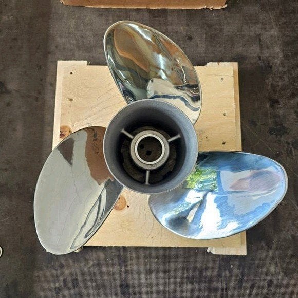Propeller 17 Pitch Mercruiser RVS Schroef 17P (NIEUW), Ophalen of Verzenden, Motor en Techniek