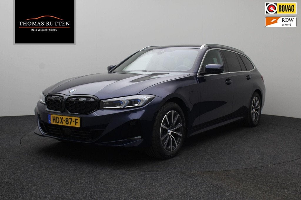 BMW 3-serie Touring 320e 2023 | Connected Services | Carplay, Auto's, BMW, 1998 cc, Gebruikt, 4 cilinders, Blauw