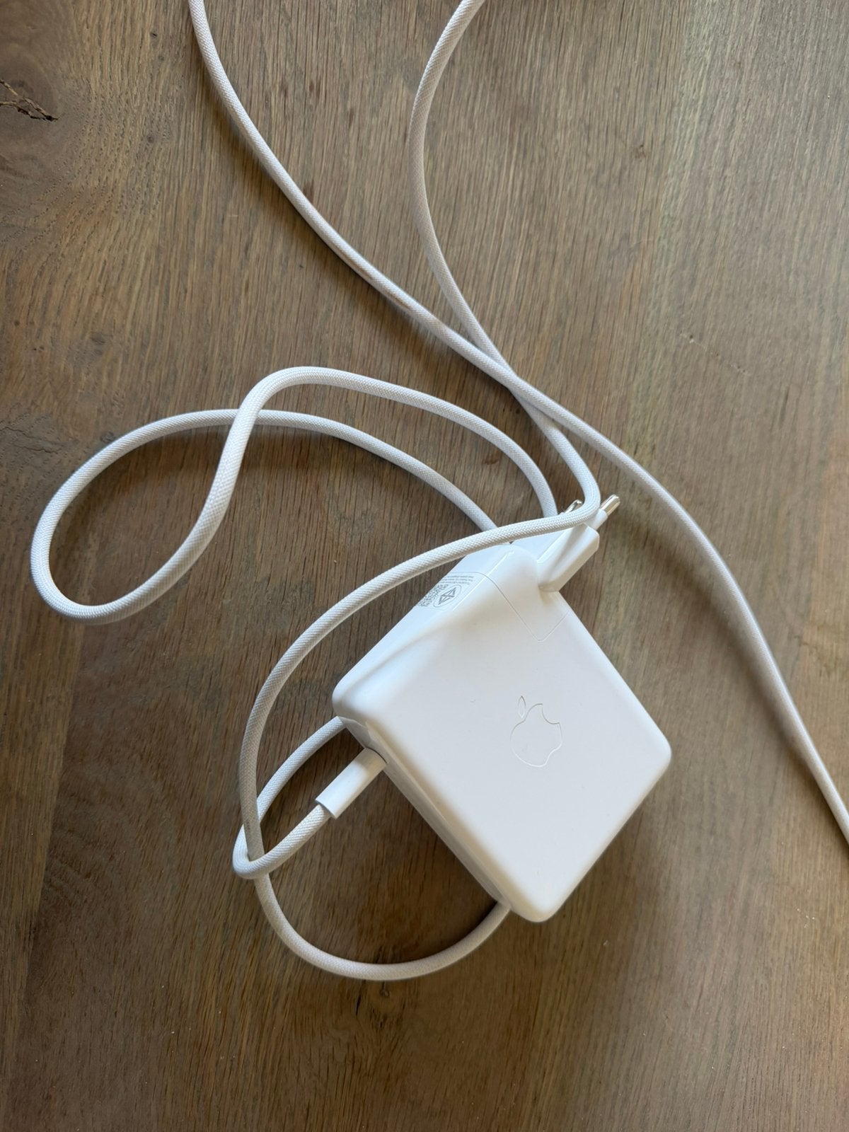 Originele Apple 140W USB-C Power Adapter +, Computers en Software, Laptop-opladers, Ophalen of Verzenden, Zo goed als nieuw
