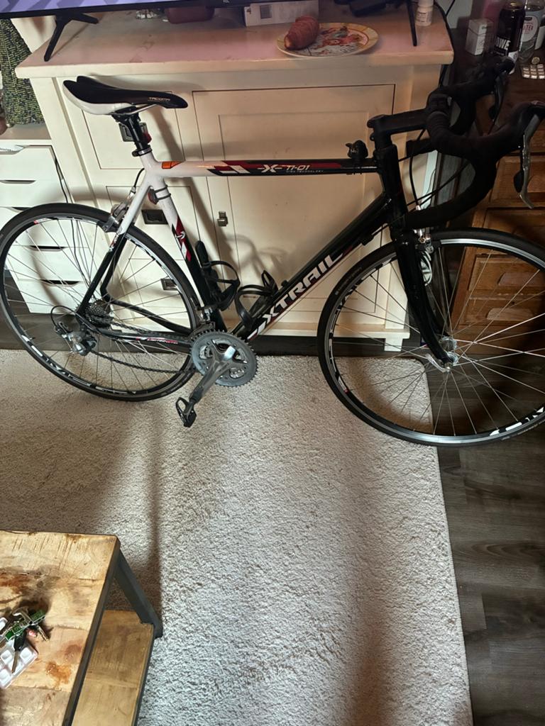 X-TRAIL racefiets, zwart/wit, goede staat, Heren, Aluminium, Zo goed als nieuw, 15 tot 20 versnellingen