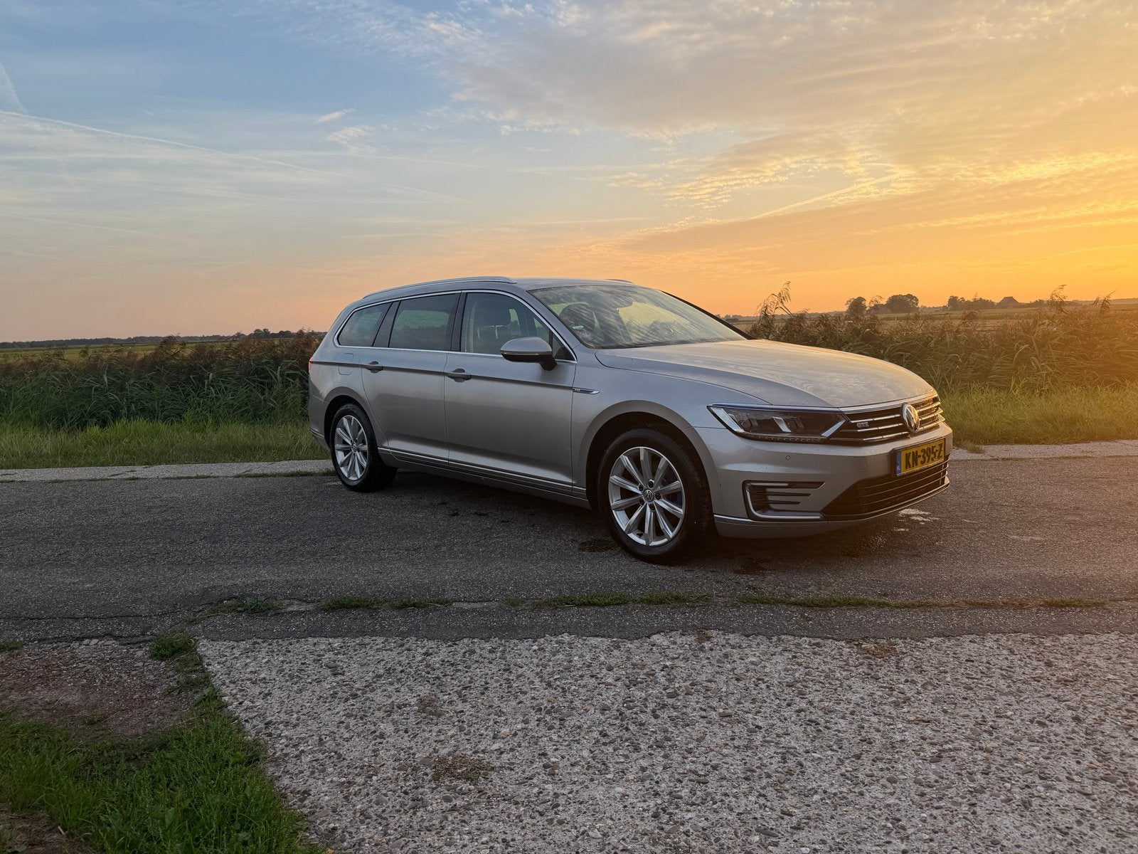 Volkswagen Passat 1.4 TSI Phev 218pk 6-DSG 2016 Grijs, Auto's, Volkswagen, Stof, Grijs, 1600 kg, 93 €/maand