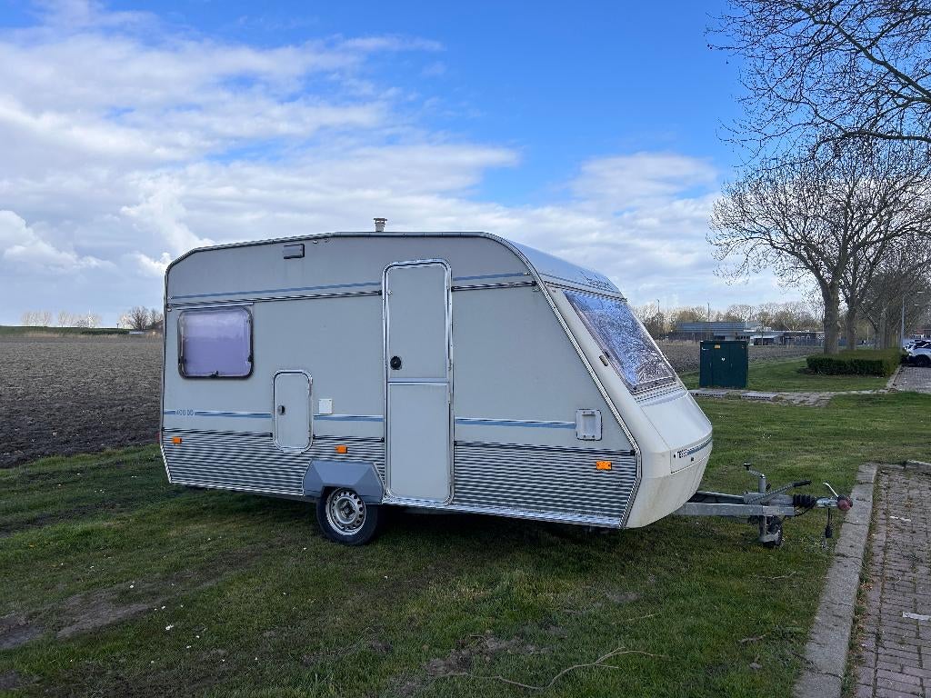 Nette Beyerland 4040 | Lichtgewicht & Modern Interieur!, Caravans en Kamperen, Caravans, Vast bed, Treinzit, Tot en met 3, Particulier