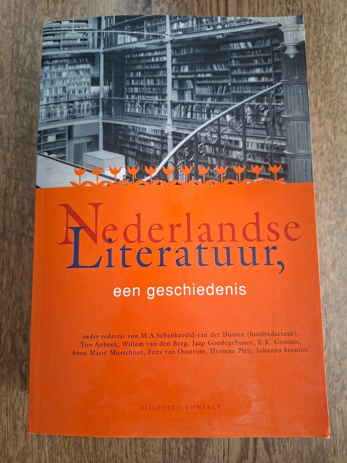 Nederlandse Literatuur, een geschiedenis Uitgeverij Contact, Ophalen of Verzenden, Gelezen, M.A. Schenkeveld-van der Dussen e.a.