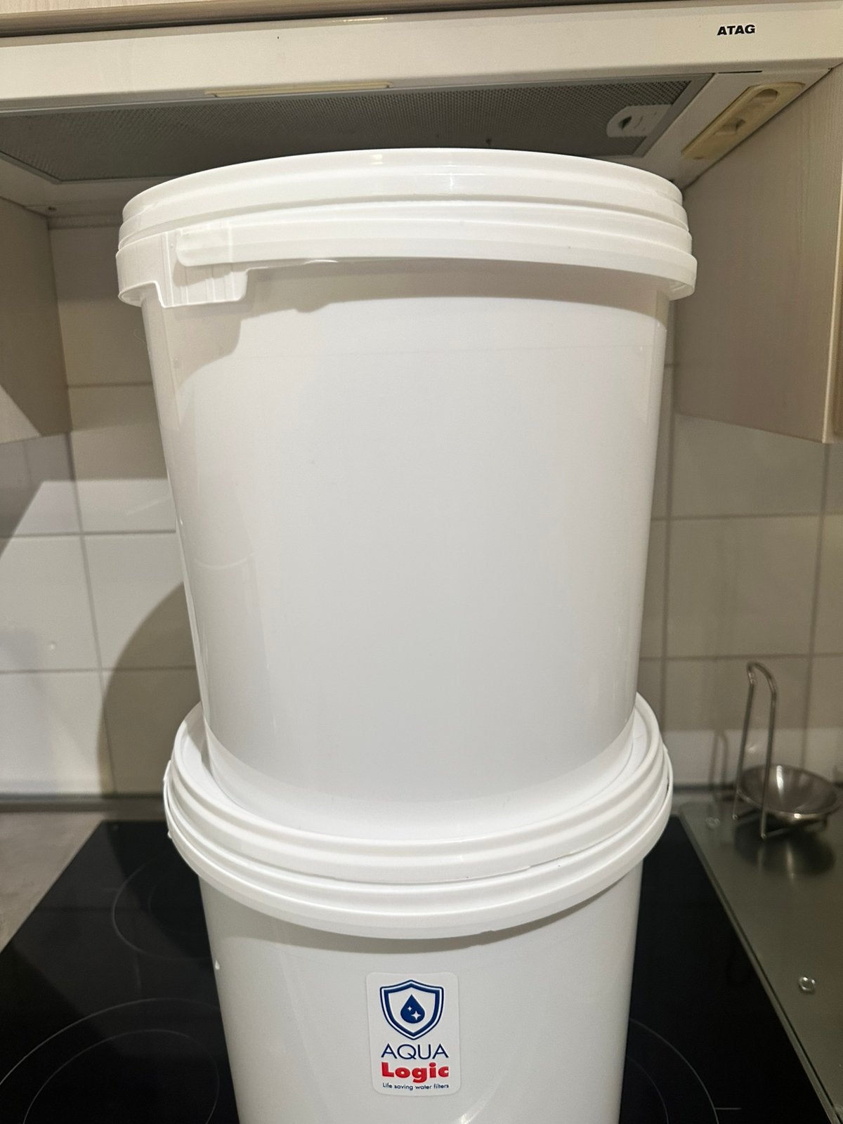 Waterfilteren bak, Ophalen, Nieuw, Kunststof, Met deksel
