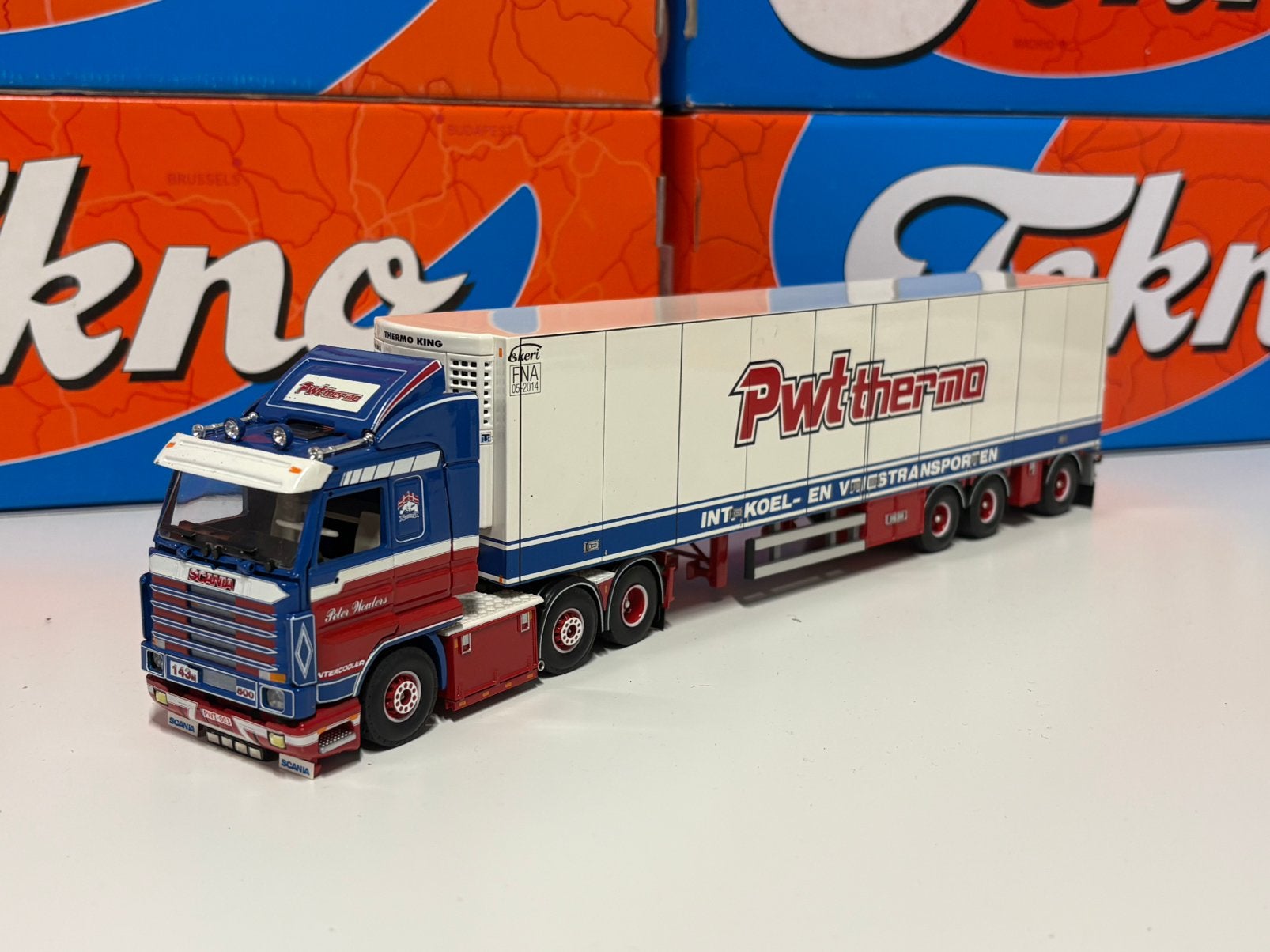 Tekno Peter Wouters scania 143, Hobby en Vrije tijd, Modelauto's | 1:50, Ophalen of Verzenden, Zo goed als nieuw, Bus of Vrachtwagen