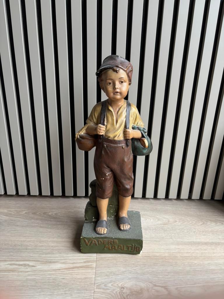 Antiek beeld “Vaders Maaltijd” - oorsprond 1910/1920 - 43 cm, Ophalen of Verzenden