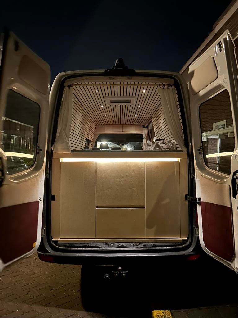Volkswagen Crafter Camper L3H2 (2016) - 4 zit/slaapplaatsen, Caravans en Kamperen, Buscamper of Camperbus, Volkswagen, Particulier