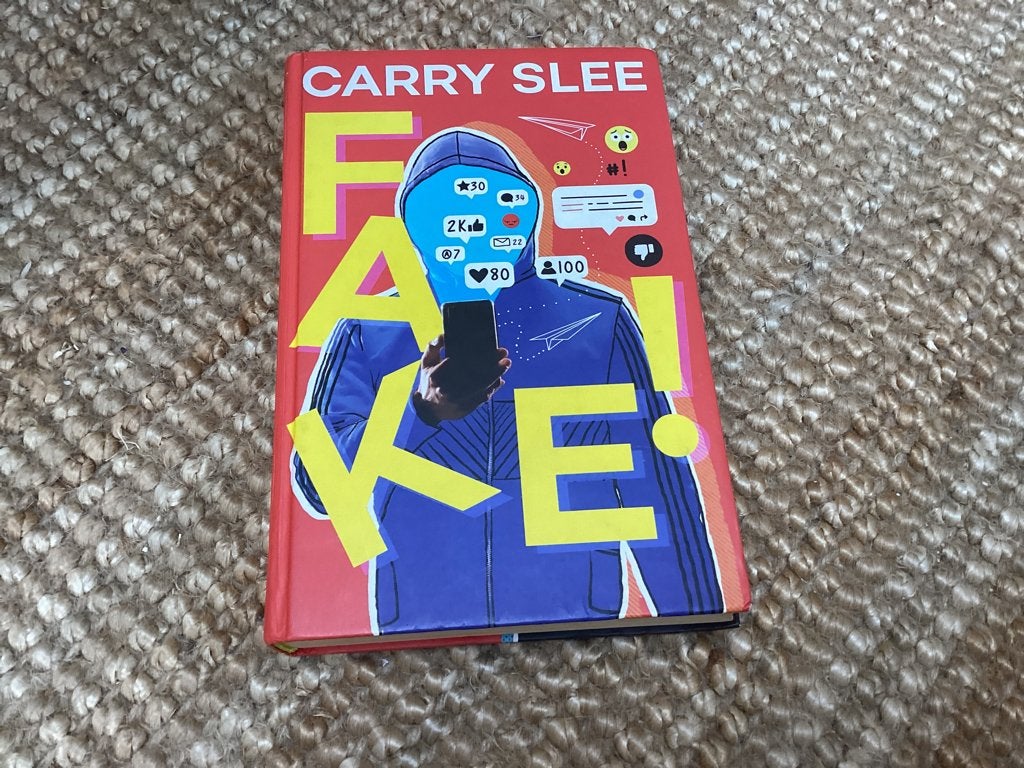 Fake!, Carry Slee, Nieuw, Ophalen of Verzenden, Fictie