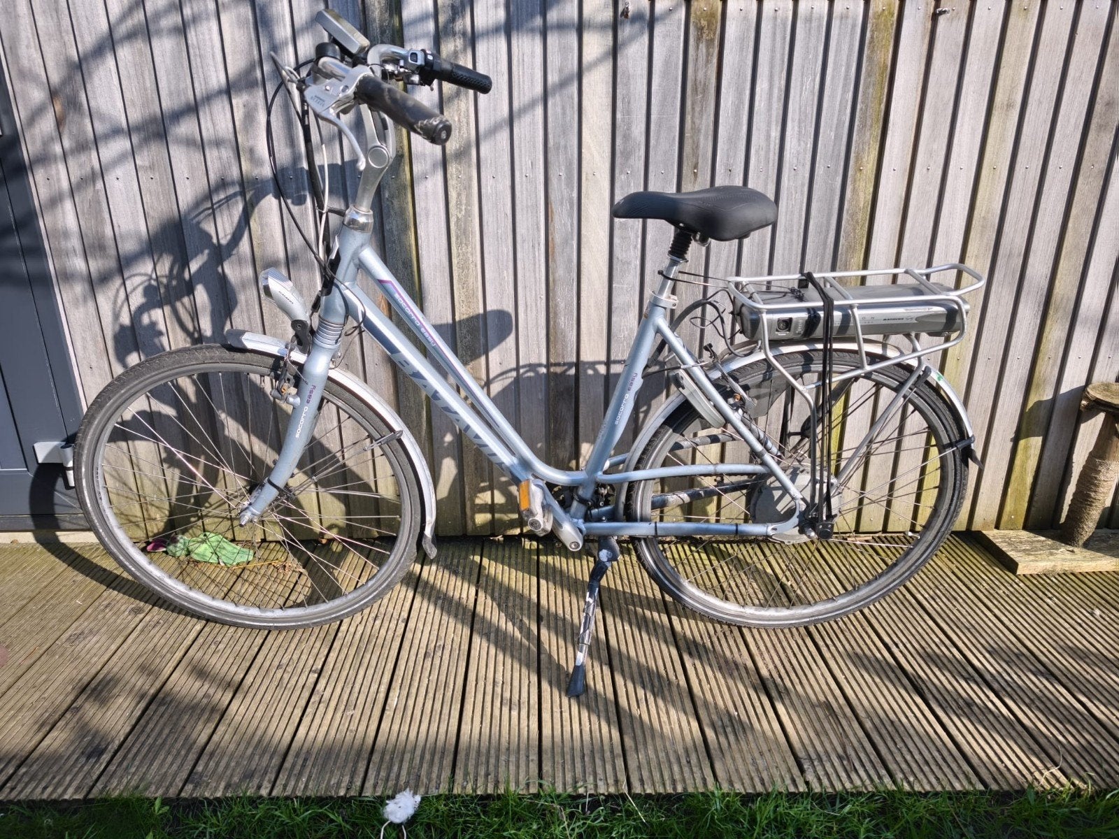 Elektrische fiets Batavus opknapper of voor onderdelen, Ophalen, Gebruikt, Minder dan 10 versnellingen, Batavus