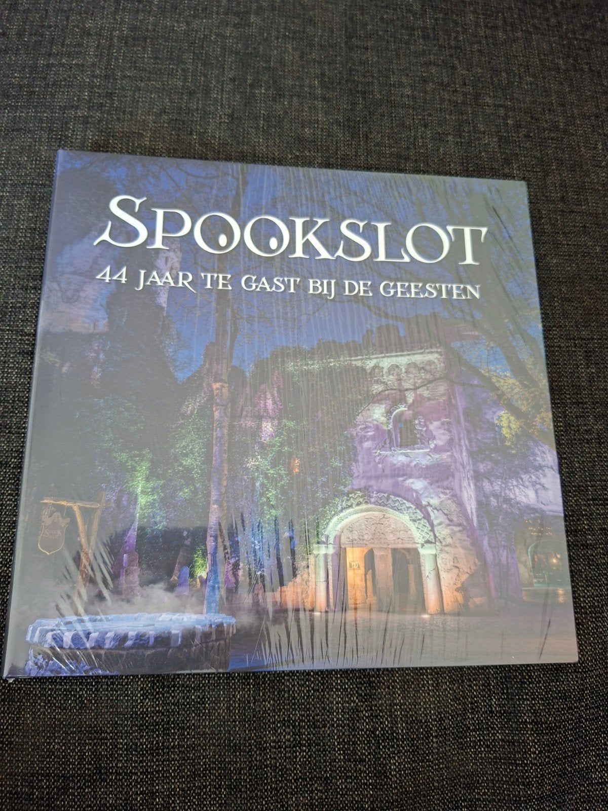 Spookslot 44 jaar te gast  bij de geesten Boek, Verzamelen, Ophalen of Verzenden, Nieuw