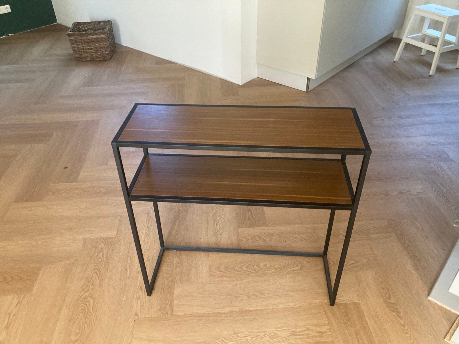 Bijzettafel, Huis en Inrichting, Ophalen, 100 tot 150 cm, Zo goed als nieuw, 25 tot 50 cm