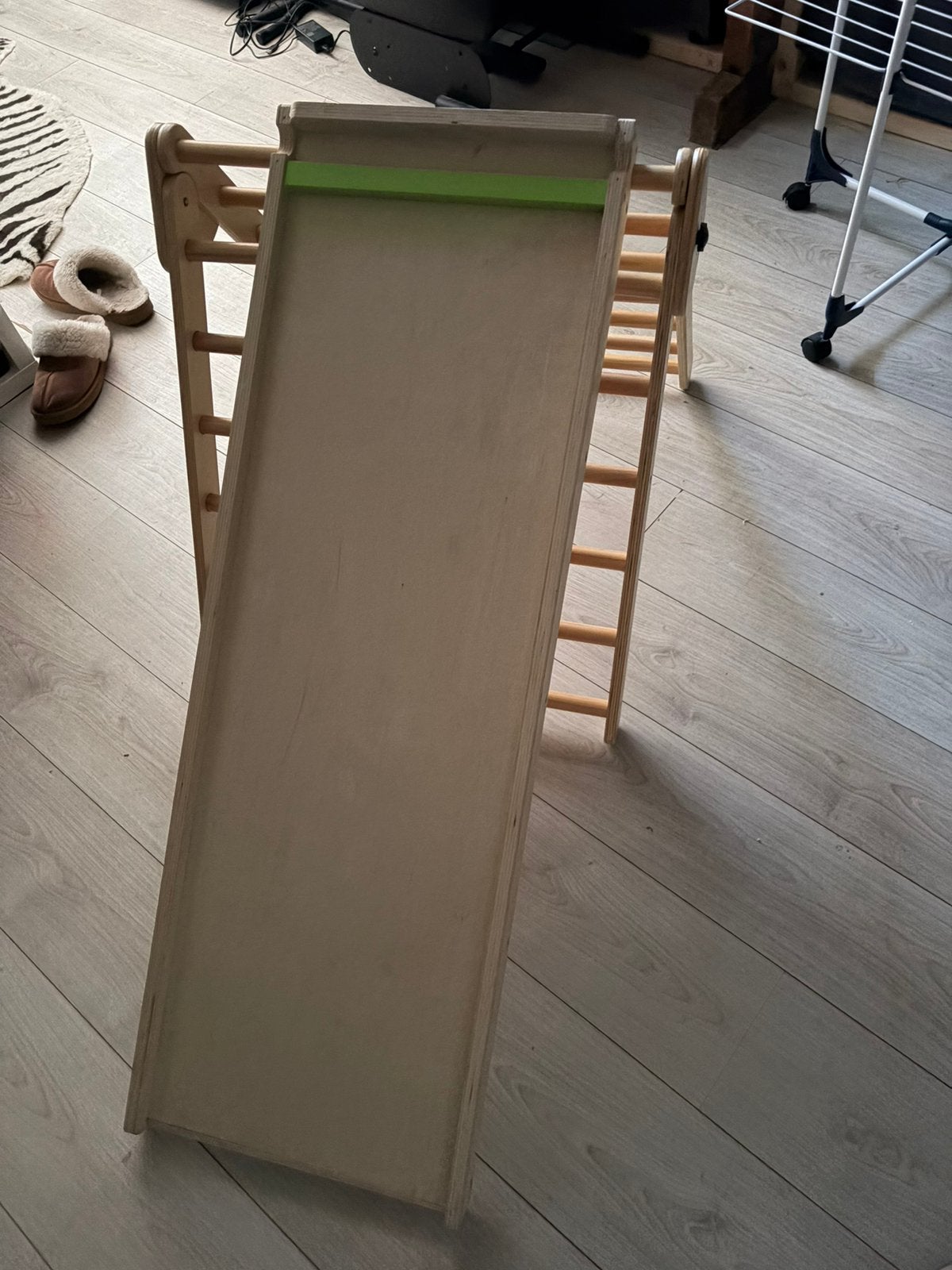 Houten klimrek met glijbaan, Ophalen, Zo goed als nieuw