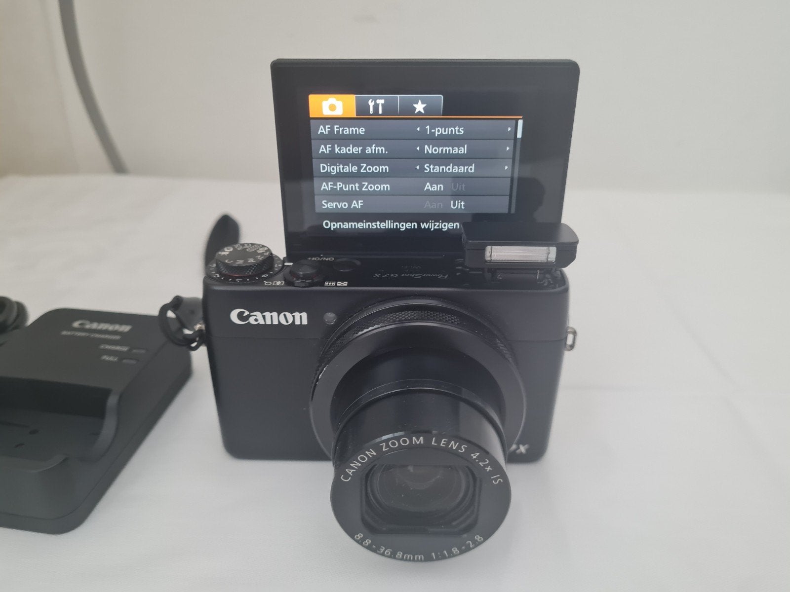 Mooi Canon Power Shot G7X Mark l WiFi, Ingebouwde flitser, Accu, Canon, Ophalen of Verzenden