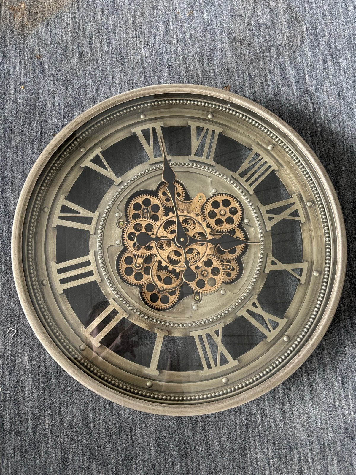 Grote ronde wandklok - Werkt perfect, Ophalen, Gebruikt, Wandklok