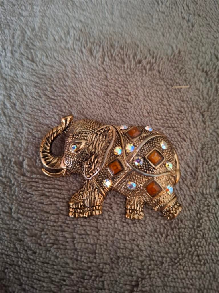 Vintage Olifant Broche, Overige materialen, 4 tot 7 cm, Gebruikt, Ophalen of Verzenden