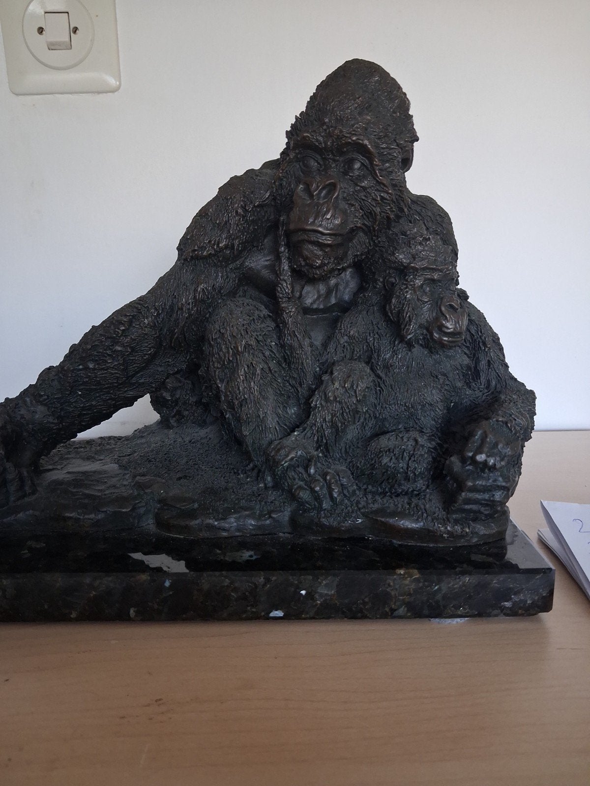 bronzen   moeder aap met kind, Antiek en Kunst, Ophalen of Verzenden
