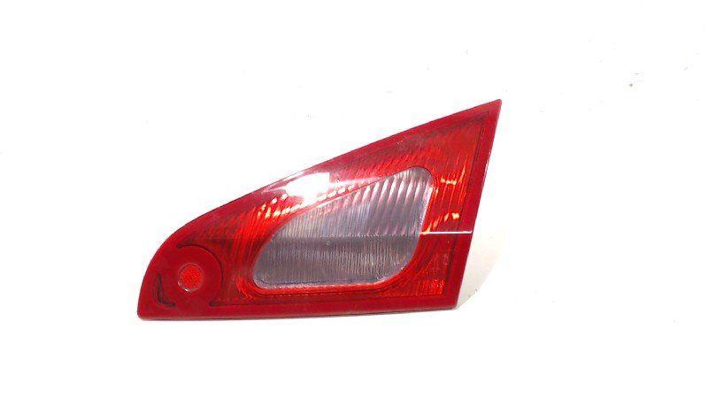 Achterlicht kofferdeksel achterklep rechts Mitsubishi Colt, Onderdelen@venauto.nl, Van der Ven Autorecycling B.V., Gebruikt, Ettenseweg 76, 4706 PB Roosendaal, The Netherlands