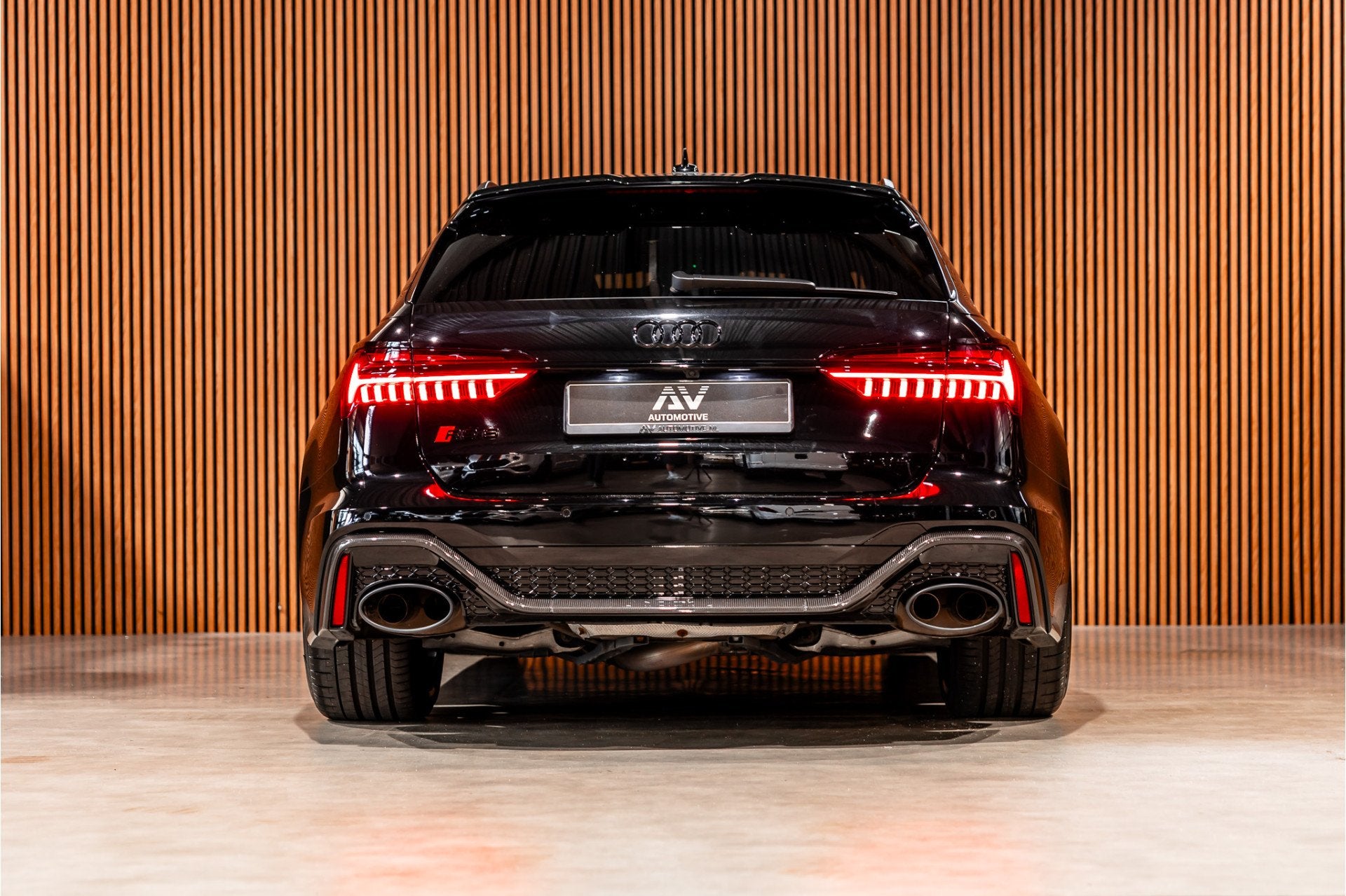 Foto 6 van Audi RS6 Avant 4.0 TFSI Quattro | Keramisch | Dynamic + | Mi