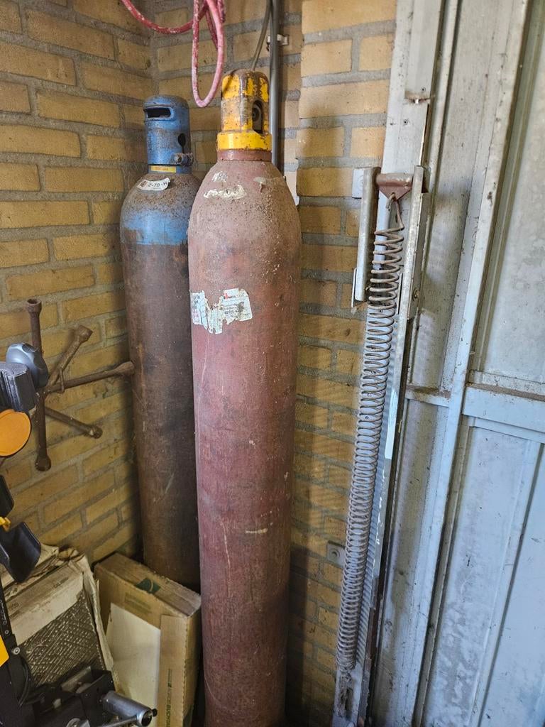 Twee gasflessen (leeg), Ophalen of Verzenden, Gebruikt, Overige typen
