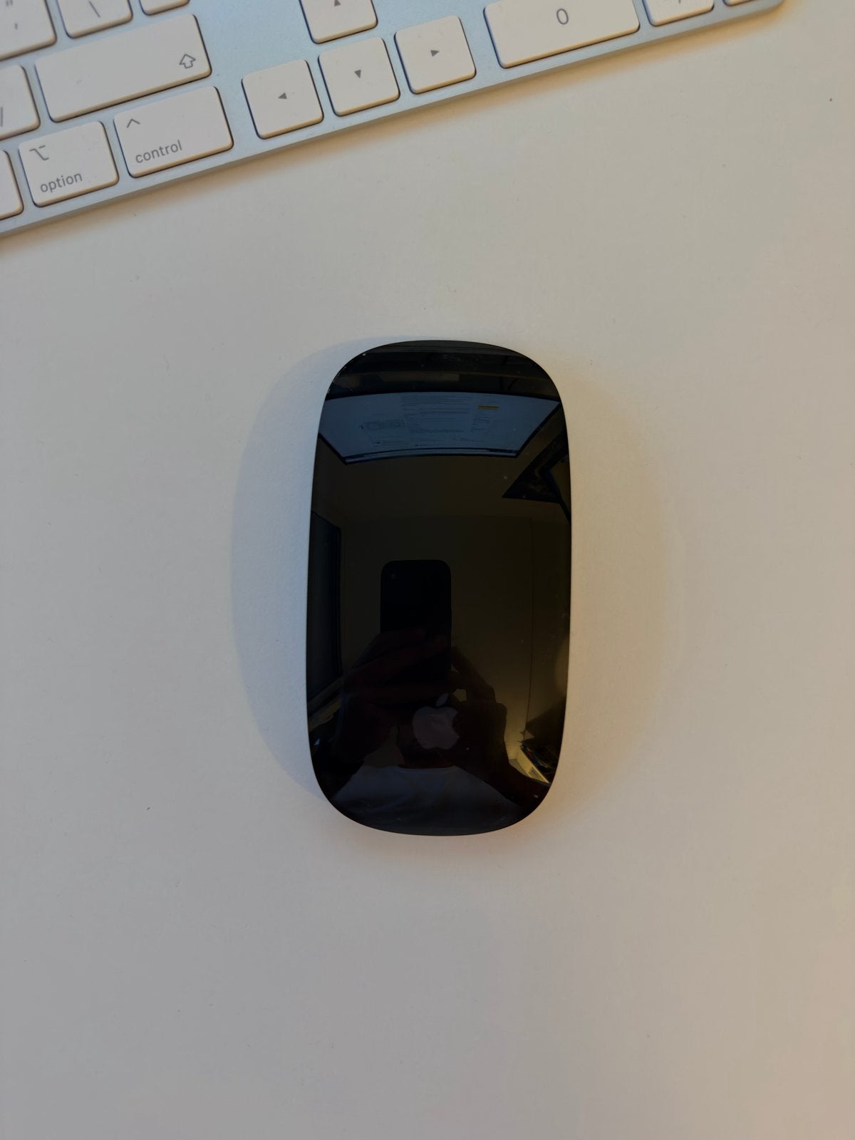 Apple Magic Mouse 2 - zwart (model A1657), Computers en Software, Muizen, Ophalen of Verzenden, Zo goed als nieuw, Draadloos, Muis
