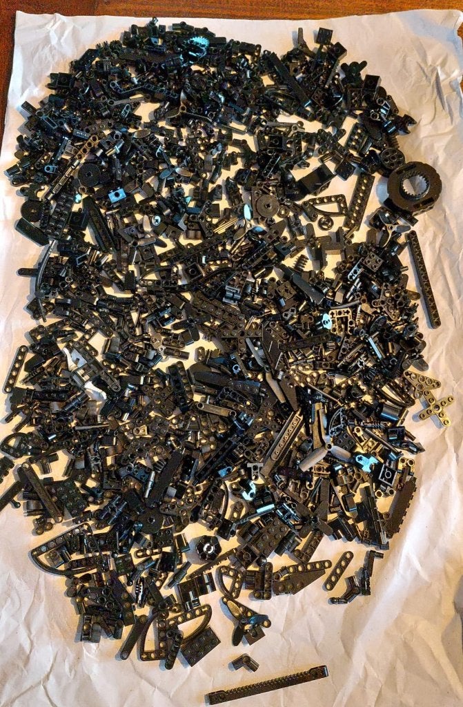 750 gram zwart onderdeeltjes Lego, Ophalen of Verzenden, Zo goed als nieuw, Losse stenen, Lego