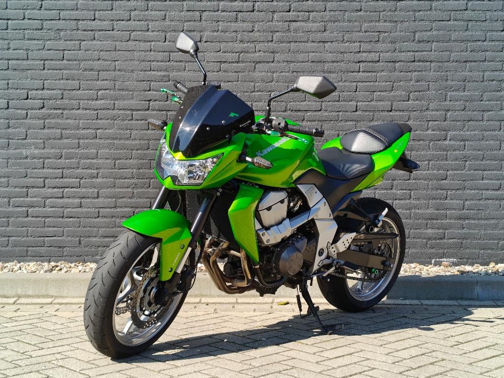 Kawasaki Z750 ABS | Incl. onderhoud | A2 optie | Naked bike, 4 cilinders, Bedrijf, 748 cc, Minimaal motorrijbewijs A2
