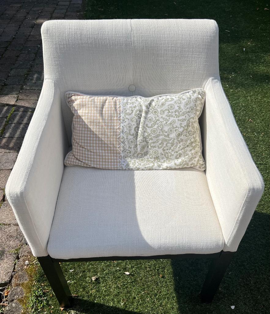 Leuke witte stoel van Jan Des Bouvrie, Huis en Inrichting, Stoelen, Ophalen, Wit, Zo goed als nieuw, Eén