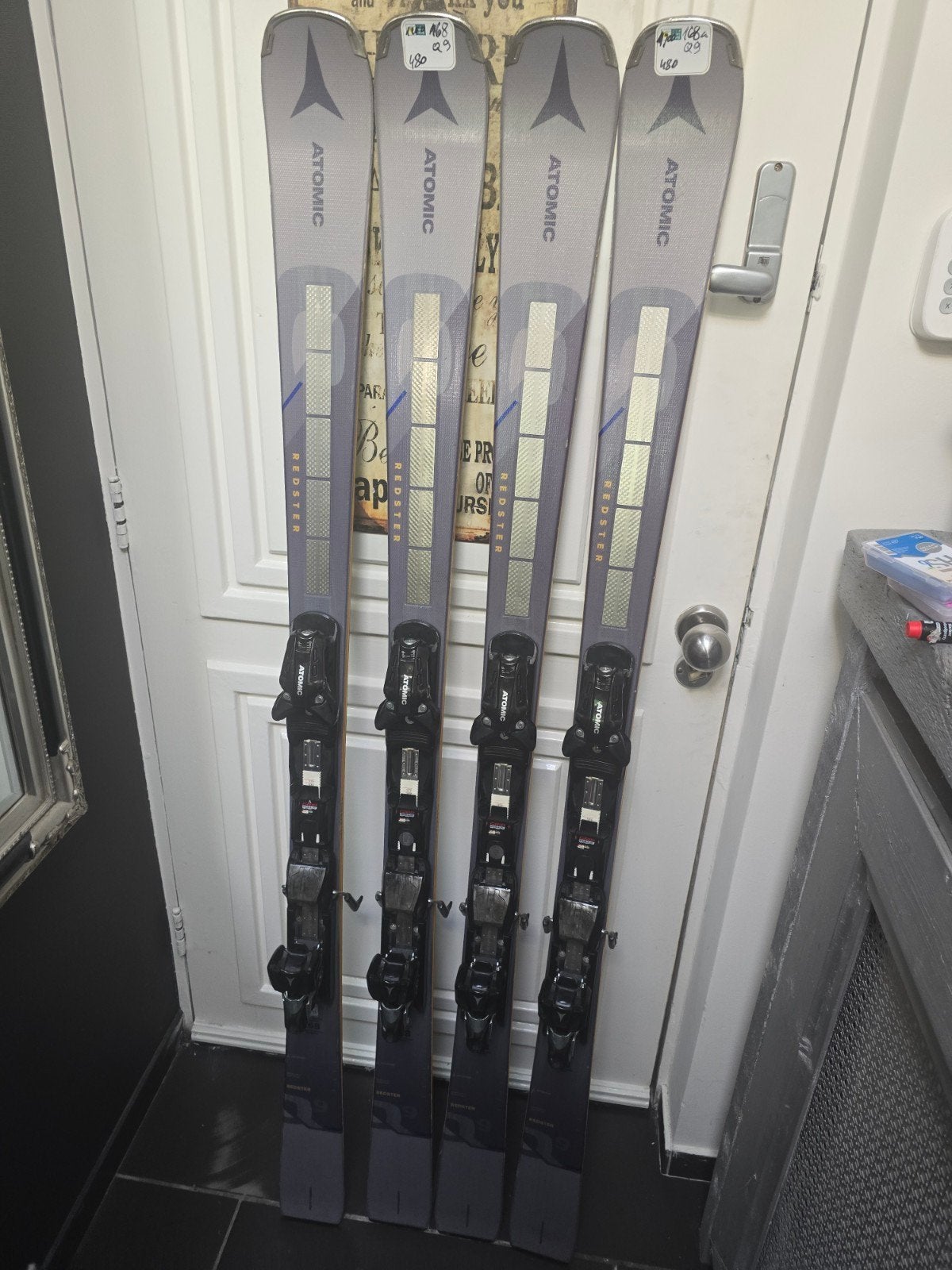 168cm ATOMIC REDSTER Q9 REVOSHOCK RVSK BEST ATOMIC VOOR KENN, 160 tot 180 cm, Gebruikt, Ophalen of Verzenden, Carve