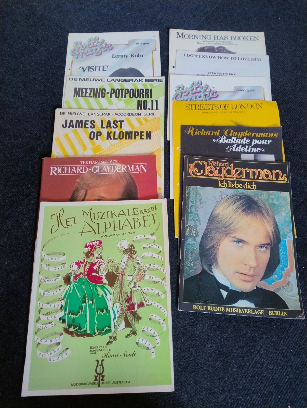 Heel veel bladmuziek en muziek boeken., Ophalen of Verzenden, Artiest of Componist, Klassiek