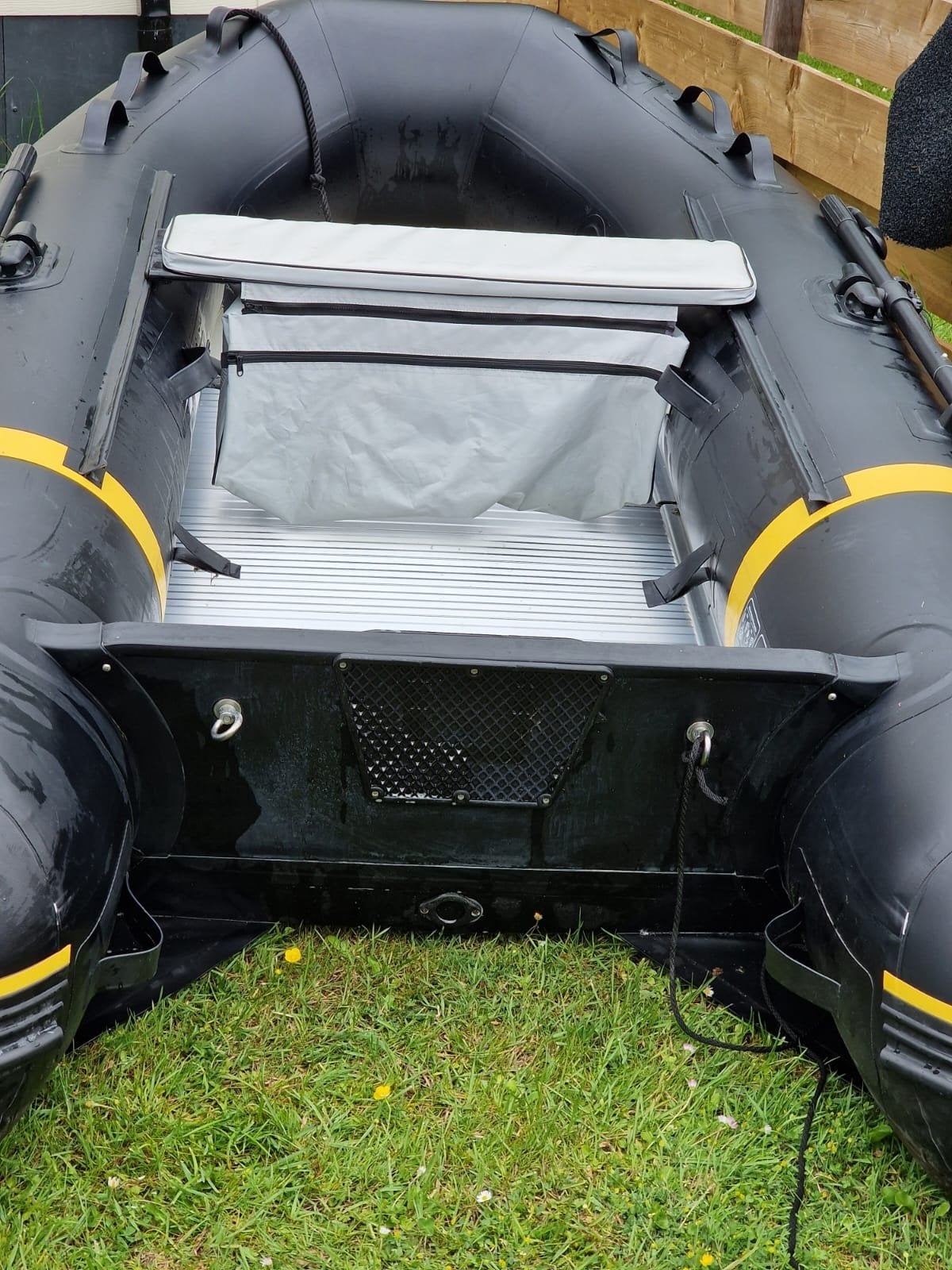 rubber boot met 6pk Complete set: Opblaasboot met Mercury 4p, Aluminium, Inclusief motor, Ophalen of Verzenden, Zo goed als nieuw