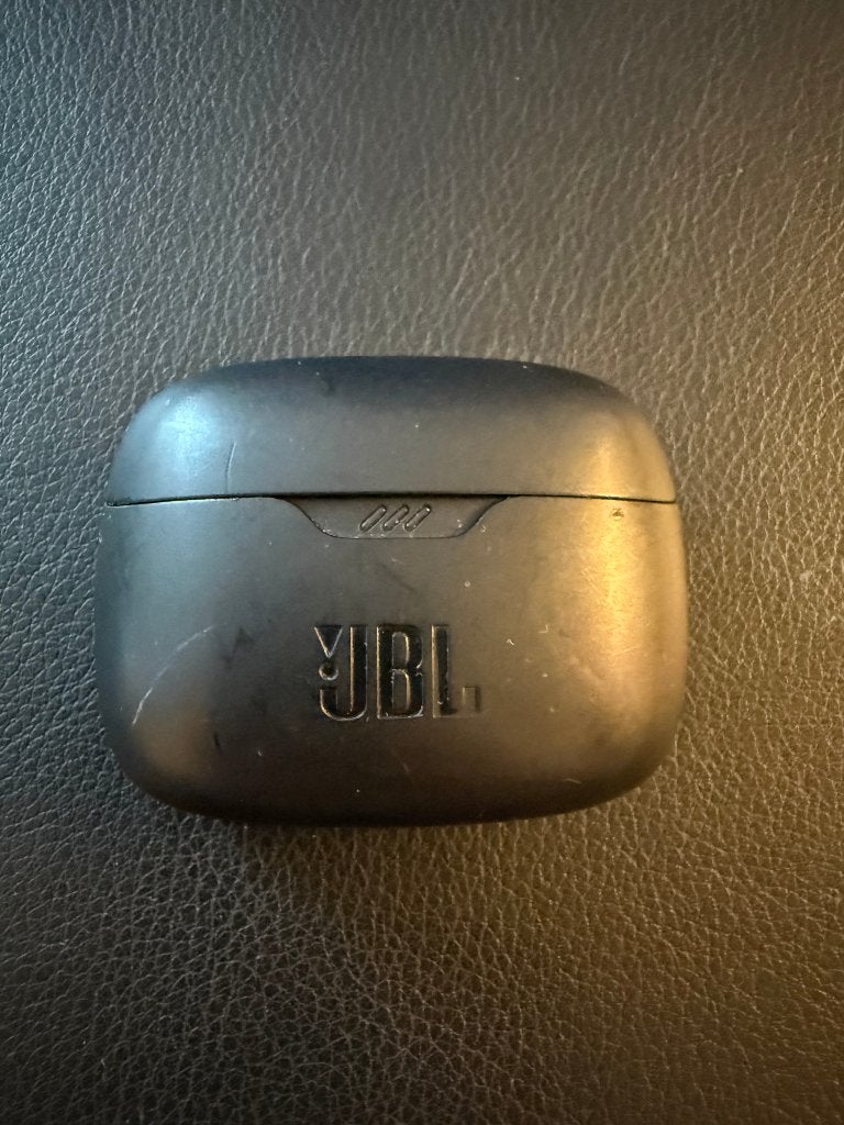 Original JBL Tune Buds black charging case, Telecommunicatie, Mobiele telefoons | Oordopjes, Gebruikt, Zwart, Ophalen of Verzenden