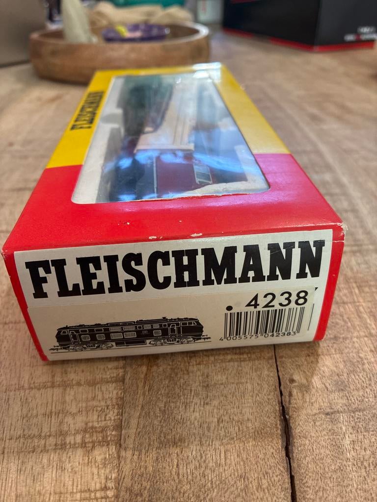 Fleischmann 4238 DB 218 230-1 Diesellocomotief H0, Fleischmann, Ophalen of Verzenden, Zo goed als nieuw, Gelijkstroom