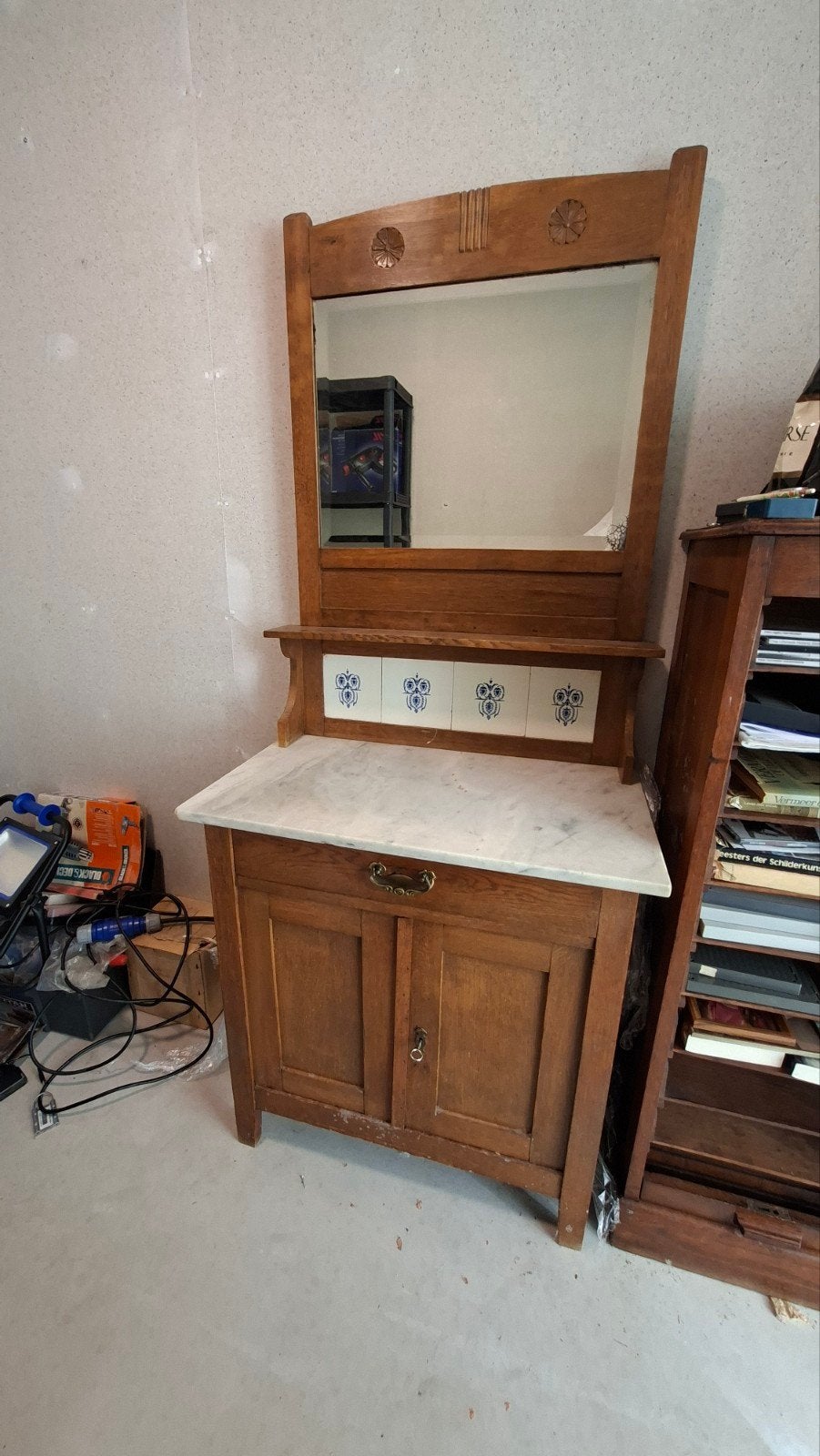 antieke commode/ wastafel, Antiek en Kunst, Ophalen