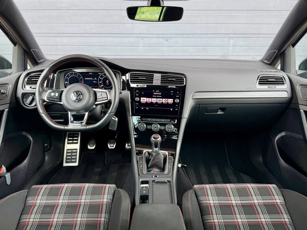 Volkswagen Golf 2.0 TSI GTI Performance | 1e Eigenaar | Deal, Voorwielaandrijving, Gebruikt, 4 cilinders, 1984 cc