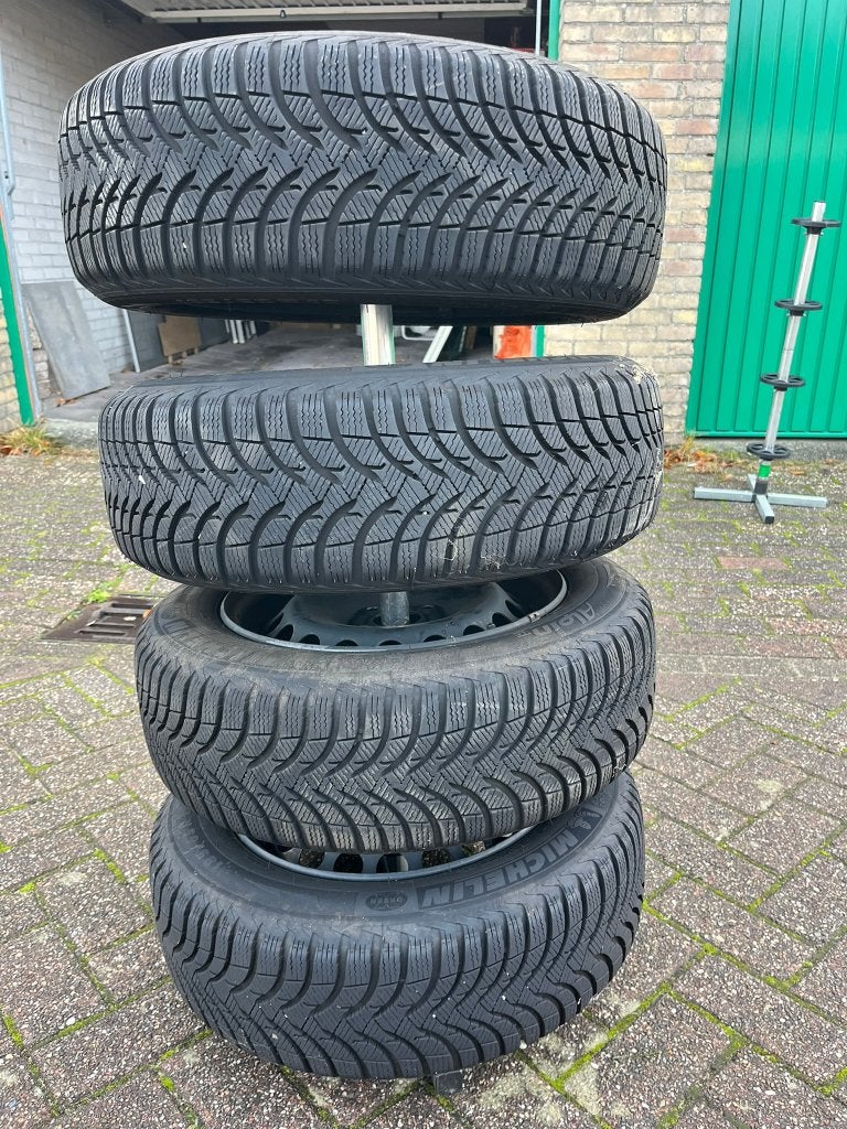 Michelin Winterbanden 185/65R15 + Standaard, Ophalen