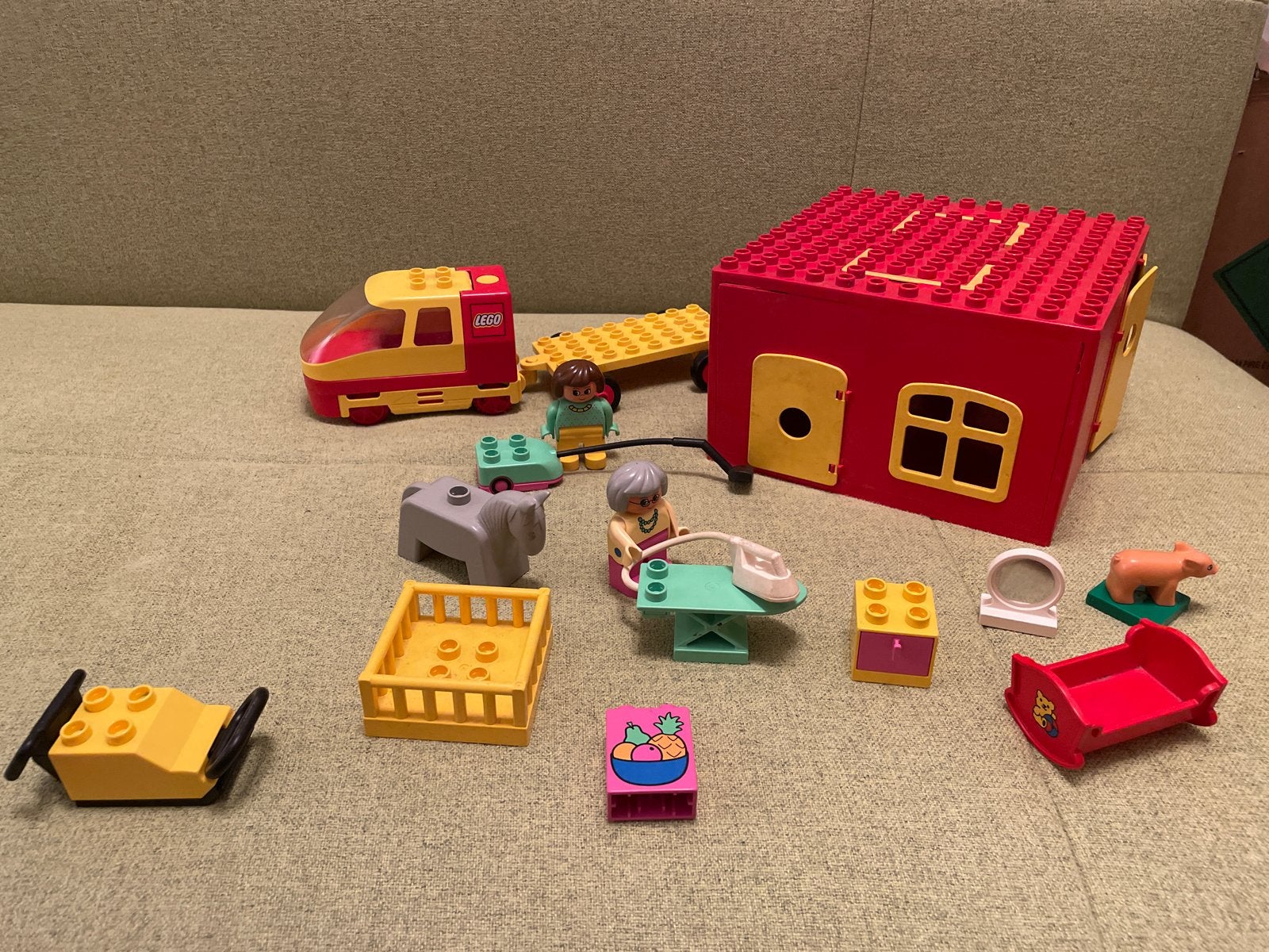 Diverse retro Duplo set met trein en opbergkistje, Kinderen en Baby's, Gebruikt, Overige typen, Ophalen of Verzenden, Duplo