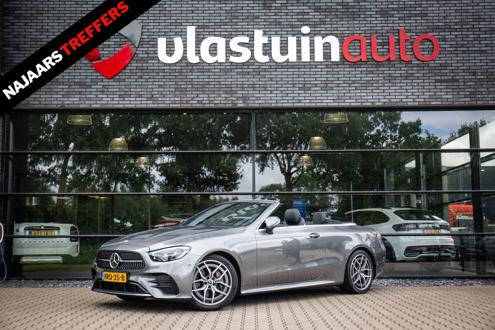Mercedes-Benz E-Klasse Cabrio 200 AMG Line , Sfeerverlichtin, Auto's, 1730 kg, Achterwielaandrijving, Zwart, 4 cilinders
