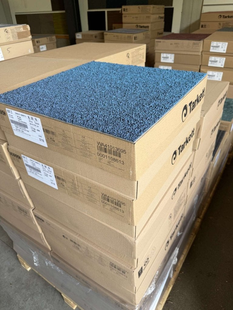 Desso tapijttegels Fuse 8423 blauw Soundmaster 50x50cm nieuw, Niet ingevuld, Niet ingevuld, Nieuw, Geel