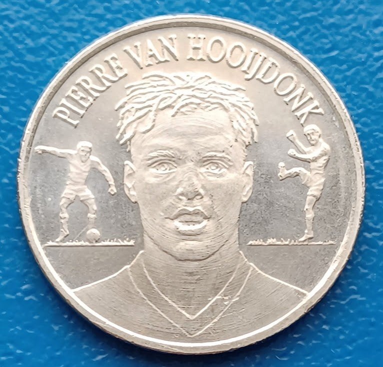 Penning Pierre van Hooijdonk - Oranje 2000, Verzenden, Overige materialen, Nederland
