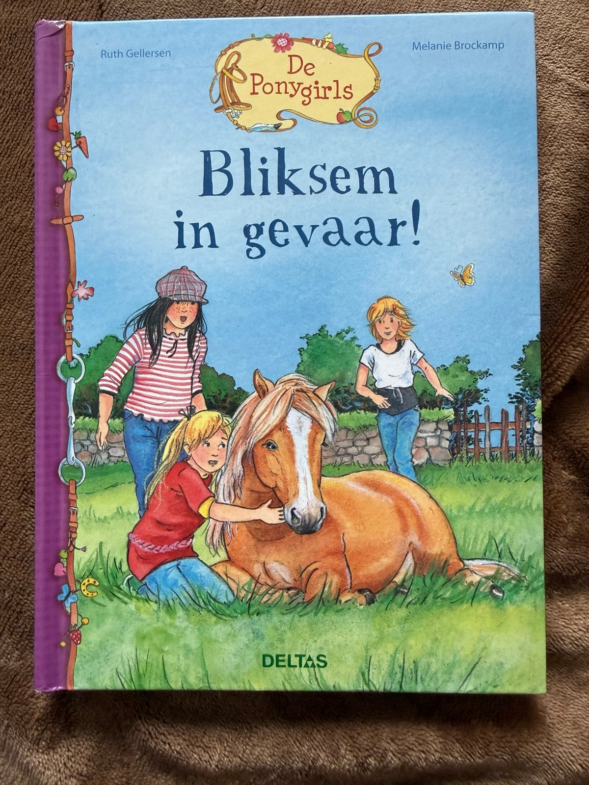 De Ponygirls - Bliksem in gevaar! (Ruth Gellersen), Ophalen of Verzenden, Zo goed als nieuw, Fictie algemeen