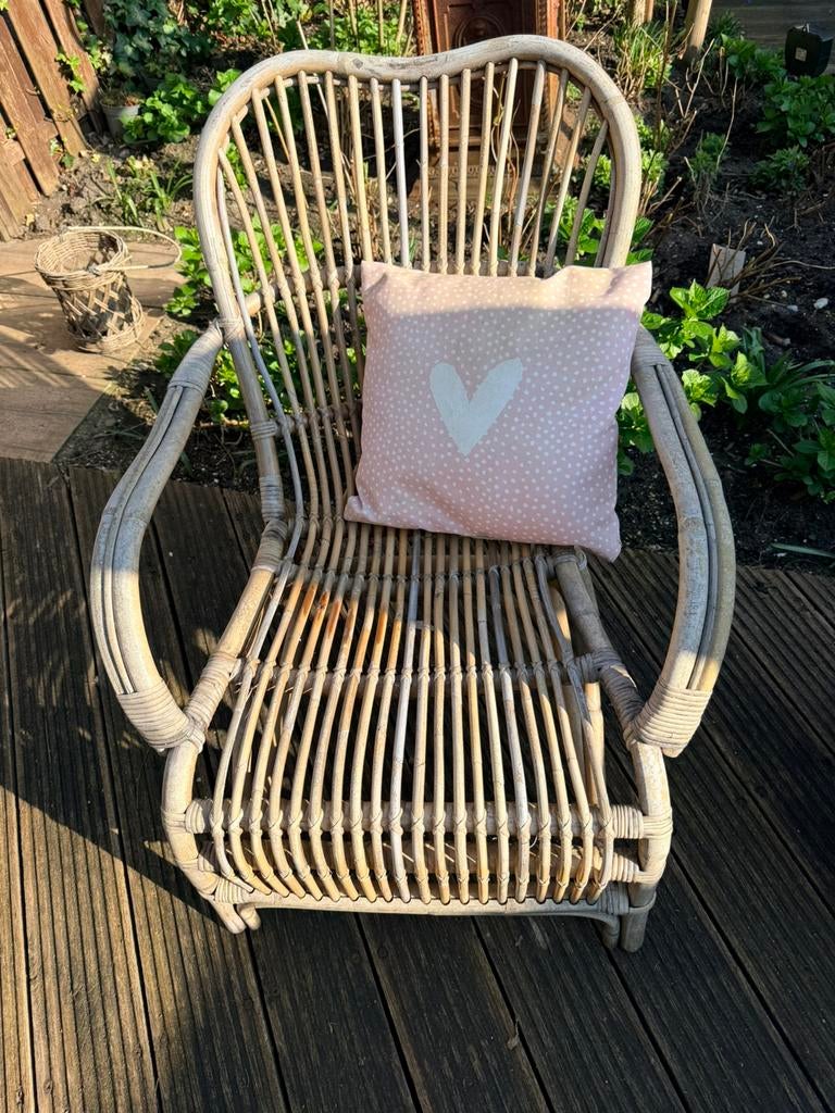 Rotan tuin stoel 1 jr oud licht vergrijsd, Ophalen, Gebruikt, Rotan
