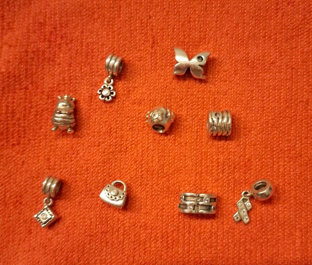 9 Zilveren Pandora Bedels met Strass Steentjes, Pandora, Ophalen of Verzenden, Zo goed als nieuw, 4 bedels of meer