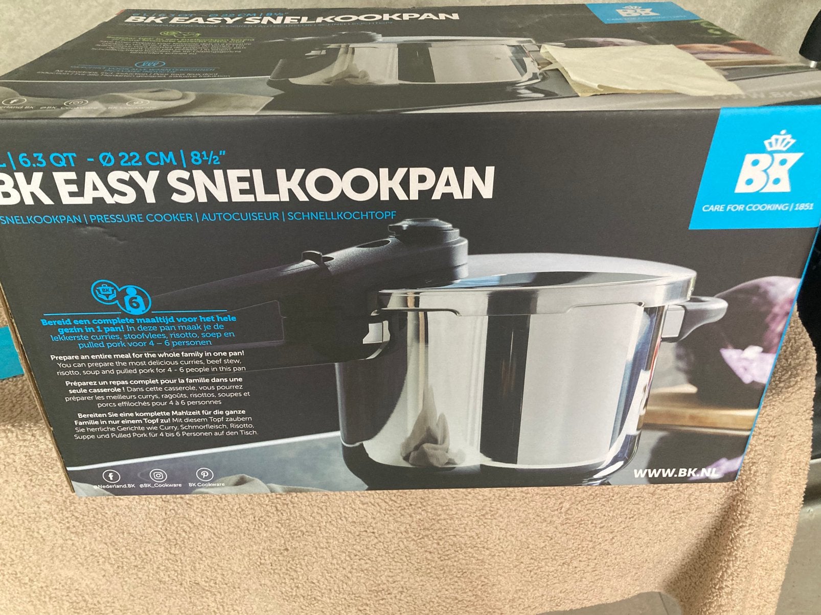 Nieuwe bk easy snelkookpan 22 cm 6 ltr., Ophalen of Verzenden, Nieuw, Rvs, Koekenpan of Braadpan