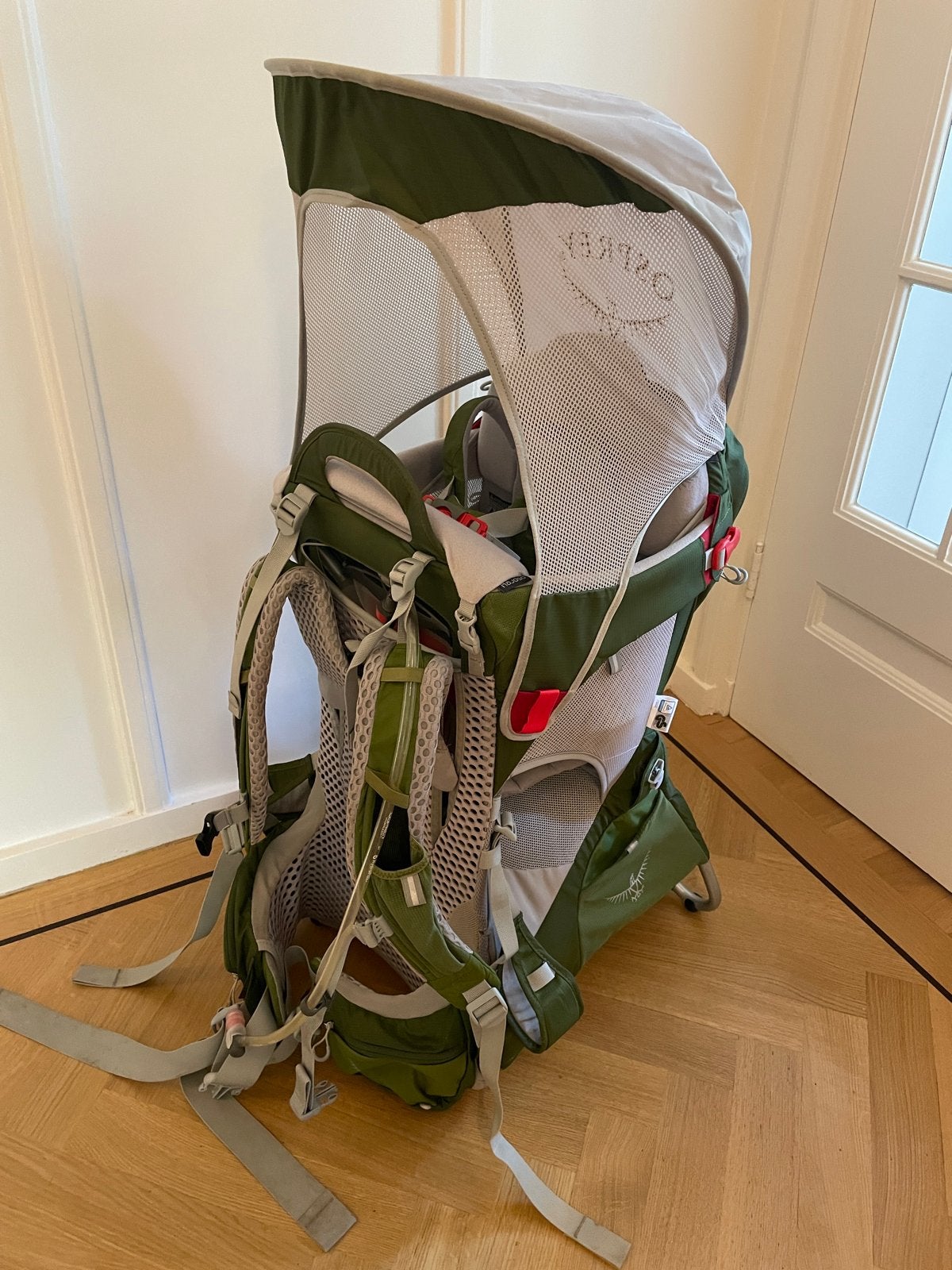 Osprey Poco AG Plus Kinderdrager met reistas en waterzak, Kinderen en Baby's, Babydragers en Draagdoeken, Gebruikt, Overige typen
