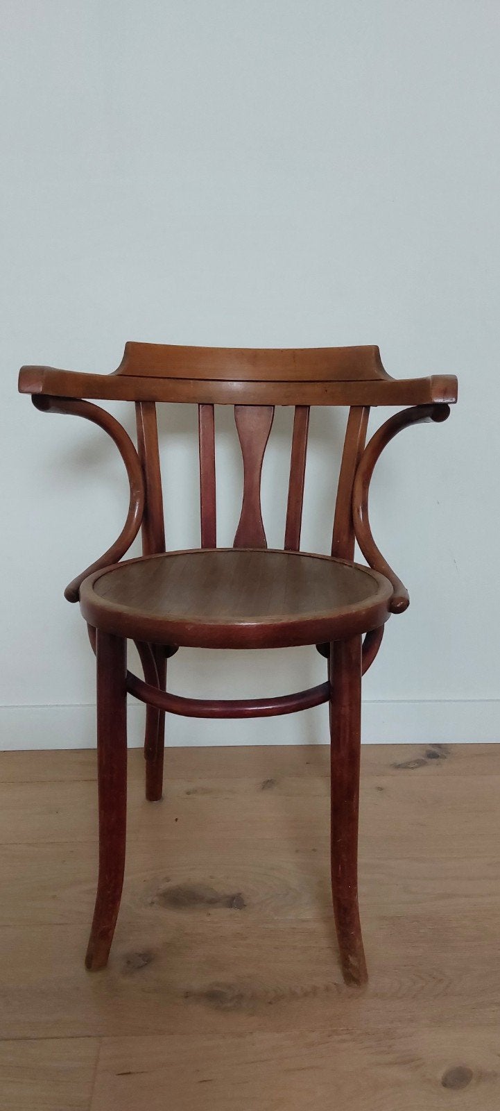 Antieke Thonet stoel met armleuningen, Ophalen
