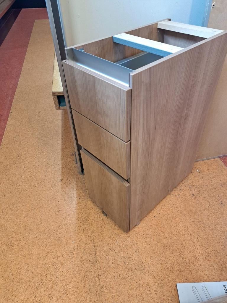 Ikea Ladekastje Bruin, Huis en Inrichting, Kasten | Ladekasten, Ophalen, Minder dan 50 cm, Zo goed als nieuw, 3 of 4 laden